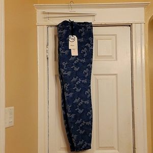 Fashion to Figure SKINNY JEAN